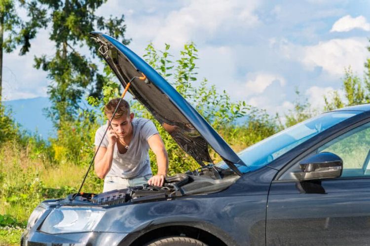 Voiture qui ne démarre pas ? Que faut-il vérifier en priorité ?