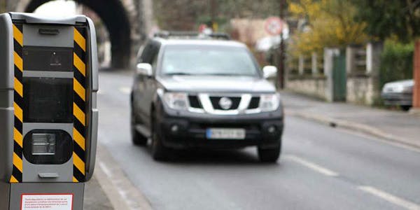 Quelles sont les solutions pour lutter contre les excès de vitesse en ville ?