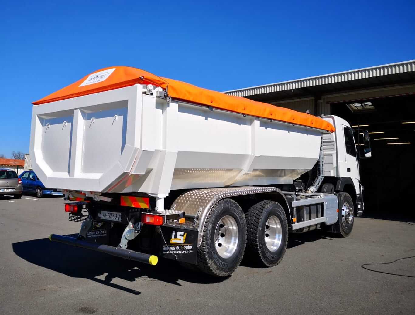 Quel système de bâchage camion choisir ?
