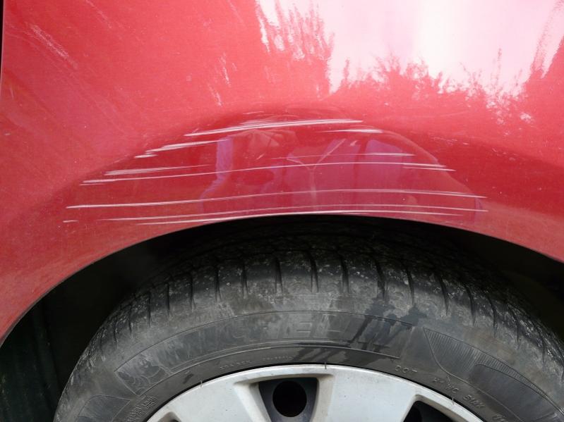 Pourquoi utiliser un efface rayure pour sa voiture ?