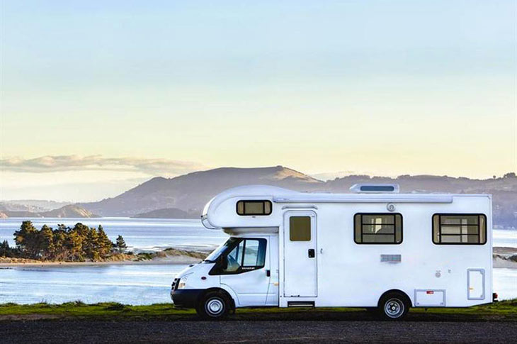 Préparer son voyage en camping-car, comment faire la révision du véhicule ?